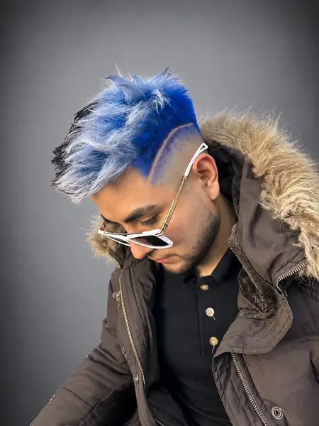 Color fantasía azul